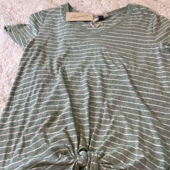 GREEN & WHITE STRIPED UNIVERSAL THREAD BRAT GIRL SUMMER T SHIRT w/ FRONT… - Picture 12 of 12